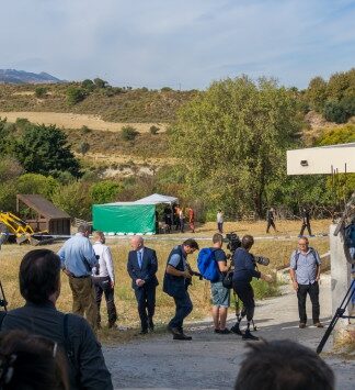 Μπεν Νίνταμ: Βρέθηκαν κομμάτια υφάσματος – Λύθηκε το μυστήριο με τα οστά στο χωράφι των ερευνών (Βίντεο)