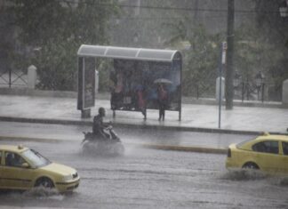 Βροχές πλήττουν την Αττική! Πού θα “χτυπήσει” η κακοκαιρία τις επόμενες ώρες