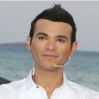 Απίστευτο! Θα πάθετε πλάκα με το νέο επαγγελματικό βήμα του Μένιου Φουρθιώτη! Τι θα παρουσιάζει;