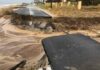 Κακοκαιρία – Νέα Μηχανιώνα: Χείμαρροι έκοψαν στα δυο επαρχιακή οδό