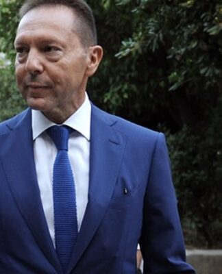 Εκτάκτως στο Μαξίμου ο Στουρνάρας ενώ συνεδριάζει το ΚΥΣΕΑ