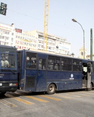 Αυτός είναι ο λόγος που έχει γεμίσει ΜΑΤ το κέντρο του Πειραιά!