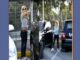 Η Ελένη Μενεγάκη με την κοιλίτσα έξω και αθλητικά παπούτσια (ΒΙΝΤΕΟ)