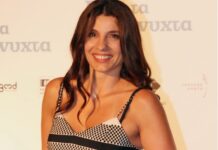 Μείναμε άφωνοι! Έτσι είναι το πραγματικό πρόσωπο της Πόπης Τσαπανίδου χωρίς μακιγιάζ και φίλτρα
