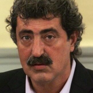 Πορνοστάρ δηλώνει ερωτευμένη με τον Πολάκη! Δείτε ποιά είναι…