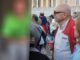 Δεν φαντάζεστε τι δουλειά κάνει ο διαδηλωτής με το κολωνάτο στο Σύνταγμα!