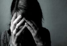 Η οργισμένη επιστολή μιας άνεργης μητέρας: “Κύριε Τσίπρα, αντί ν’ αυτοκτονήσω, σας γράφω”
