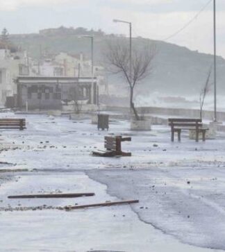 ΤΩΡΑ: Η κακοκαιρία «χτύπησε» την Ελλάδα
