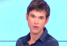 Έξαλλος ο Φουρθιώτης με τις δηλώσεις Τσαρούχα για τις τηλεοπτικές άδειες: «Δεν σας τιμά κύριε…»