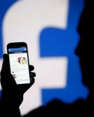 H νέα επιλογή του Facebook που ξετρελαίνει τους χρήστες: Πώς θα το μετατρέψεις σε… Αρχαία Ελληνικά!
