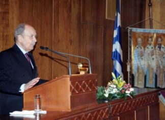 ΕΚΤΑΚΤΟ: Στο νοσοκομείο ο Κωστής Στεφανόπουλος