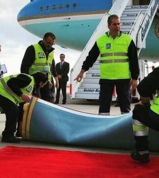 Επίσκεψη Ομπάμα: Ο Λευκός Οίκος για την γκάφα με το στραβό χαλί (photo)