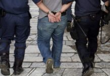 Εσπευσμένα στο ψυχιατρείο πασίγνωστος τραγουδιστής – Τον μετέφεραν με χειροπέδες