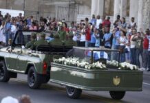 Δείτε φωτογραφίες από την πομπή της “σoρού” του Φιντέλ Κάστρο! (ΒΙΝΤΕΟ + ΦΩΤΟ)