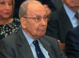 ΩΡΕΣ ΑΓΩΝΙΑΣ για τον Κωστή Στεφανόπουλο – Τι αναφέρει το ιατρικό ανακοινωθέν