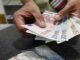 ΝΕΟ ΣΟΚ: Βάζουν φόρο… στην ανάληψη μετρητών!