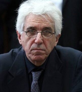 Προκλητικός ο Παρασκευόπουλος: Να αποποινικοποιηθεί το αδίκημα για το κάψιμο της σημαίας