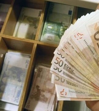 «ΣΟΚ» με τις εισφορές: Έρχονται μειώσεις μισθών – Οι 7 ανατροπές από το 2017