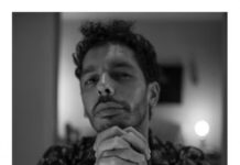ΝΕΑ ΠΡΟΚΛΗΣΗ: Δείτε ποιος είναι ο blogger στο Μαξίμου με μισθό 1.918 ευρώ!