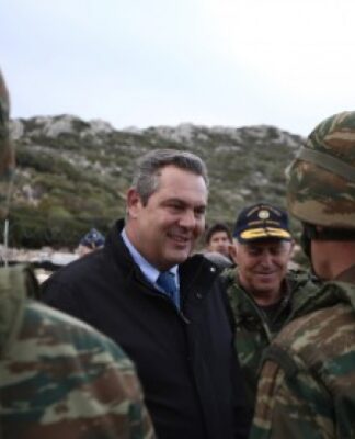 Η επίσκεψη Καμμένου με Χρυσαυγίτες βουλευτές στα ακριτικά νησιά προκαλεί αντιδράσεις