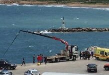 ΕΚΤΑΚΤΟ: Νεκρή ανασύρθηκε η οδηγός που έπεσε στο λιμάνι