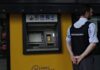 Capital Controls: Δείτε πότε και πως ανανεώνεται το όριο των 840 ευρώ