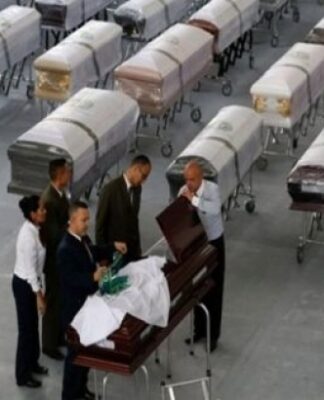 Θα ραγίσουν καρδιές στην κηδεία των νεκρών της Σαπεκοένσε! Παρατεταμένες στον αγωνιστικό χώρο του γηπέδου οι σοροί!