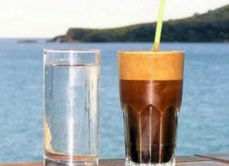 ΠΡΟΣΟΧΗ – Καφές το πρωί: Γιατί πρέπει να ΜΗΝ τον πίνετε με άδειο στομάχι