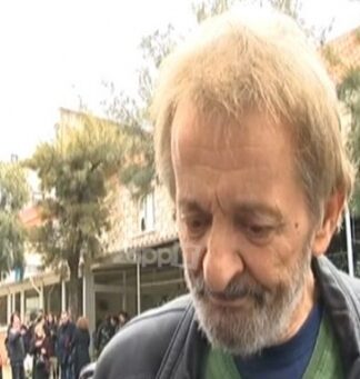 Συντετριμμένος ο Γιώργος Γεωργίου στην κηδεία του γιου του – «Ήταν πολύ ήρεμος, τόσο όμορφος»