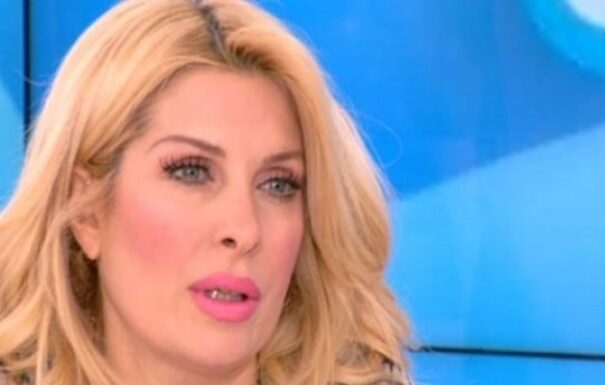 Η Ελένη Μενεγάκη ανακοίνωσε το τέλος της εκπομπής