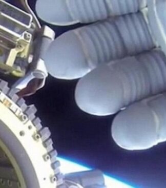 Η NASA κρύβει εξωγήινους; Το βίντεο συγκάλυψης UFO που έριξε το ίντερνετ!