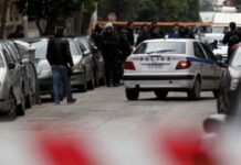 ΘΡΙΛΕΡ στην Αττική με νεκρό βρέφος και την 17χρονη μητέρα του!