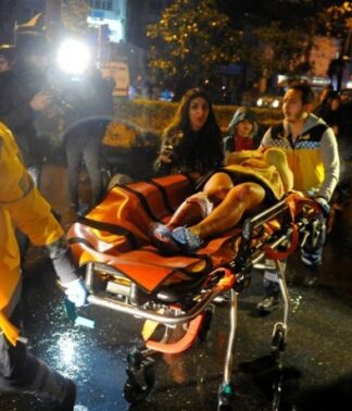 Η προφητική αφίσα στο κλαμπ Ρέινα: «Απόψε είναι η ώρα σου»…