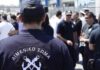 ΜΕΘΑΝΑ: Άνδρας έπεσε στο λιμάνι του νησιού και δεν μπορούσε να βγει – Δείτε τι συνέβη