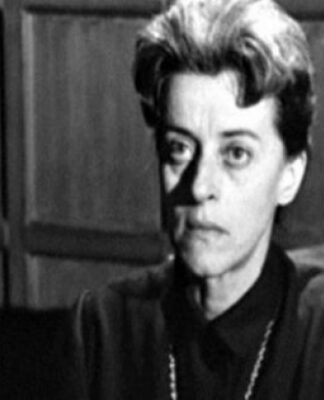 Η εγγονή της Τασσώς Καββαδία θα σε μαγνητίσει με την ομορφιά της (Φωτο)