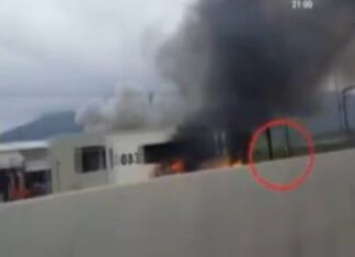 ΒΙΝΤΕΟ – ΒΟΜΒΑ: Νέο σοκαριστικό ντοκουμέντο από το φονικό τροχαίο της Αθηνών – Λαμίας! (Video)