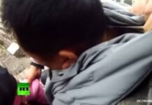 ΑΠΙΣΤΕΥΤΟ: Τράβηξε τη γυναίκα του από την κοτσίδα και την έσωσε από το θάνατο (ΒΙΝΤΕΟ)