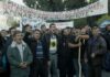 ΜΑΓΚΕΣ: Δεν φαντάζεστε τι μοίρασαν στον κόσμο οι αγρότες σήμερα στο Σύνταγμα