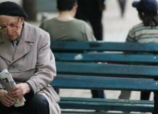 ΣΟΚ: Δείτε πόσο μειώθηκε ο πληθυσμός της Ελλάδας το 2015!