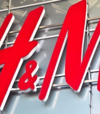 H & M: ΚΑΤΑΓΓΕΛΙΑ κόλαφος – Οι εργαζόμενοι εξευτελίζονται!