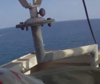 ΒΙΝΤΕΟ ΣΟΚ ΜΕ 7.000.000 VIEWS: Ανταλλαγή πυρών μεταξύ μισθοφόρων πλοίου και Σομαλών πειρατών