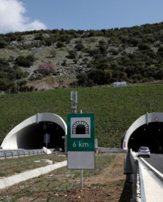 Τέμπη: ΕΝΤΥΠΩΣΙΑΚΕΣ Φωτογραφίες από τα εγκαίνια της σήραγγας που θεωρείται η μεγαλύτερη των Βαλκανίων