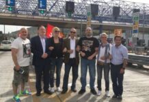 Λαφαζάνης και Μακρή «άνοιξαν» τα διόδια της Ελευσίνας για τους οδηγούς