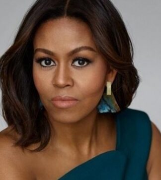 Michelle εσύ; Αγνώριστη η πρώην πρώτη κυρία των ΗΠΑ