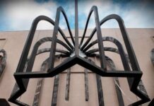 ΒΟΜΒΑ ΣΤΗ ΝΥΧΤΕΡΙΝΗ ΔΙΑΣΚΕΔΑΣΗ: «Λουκέτο» σε μεγάλη αθηναϊκή πίστα!