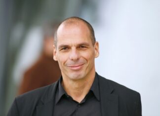 Τα ΠΗΡΕ ο Βαρουφάκης με δημοσιογράφο της ΕΡΤ3- Χάρη σε μένα και στον Τσίπρα… είστε εδώ!