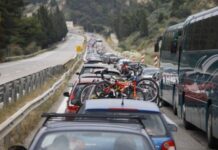 ΤΩΡΑ: Χαμός στην Αθηνών – Κορίνθου