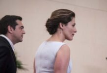 Δίδαξε στυλ η Περιστέρα στο Πεκίνο: Δείτε τη ΜΑΞΙ τουαλέτα που ΜΑΓΕΨΕ τους Κινέζους (ΦΩΤΟ)