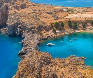 ΕΛΛΑΔΑ: Άγιος Παύλος – Ο μυστικός κόλπος με τα σμαραγδένια νερά! (ΦΩΤΟ)