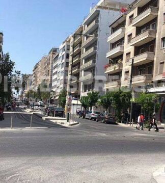 Έρημη πόλη ο Πειραιάς την Κυριακή – Μήνυμα προς την Κυβέρνηση για τα ”Ανοιχτά Καταστήματα” !